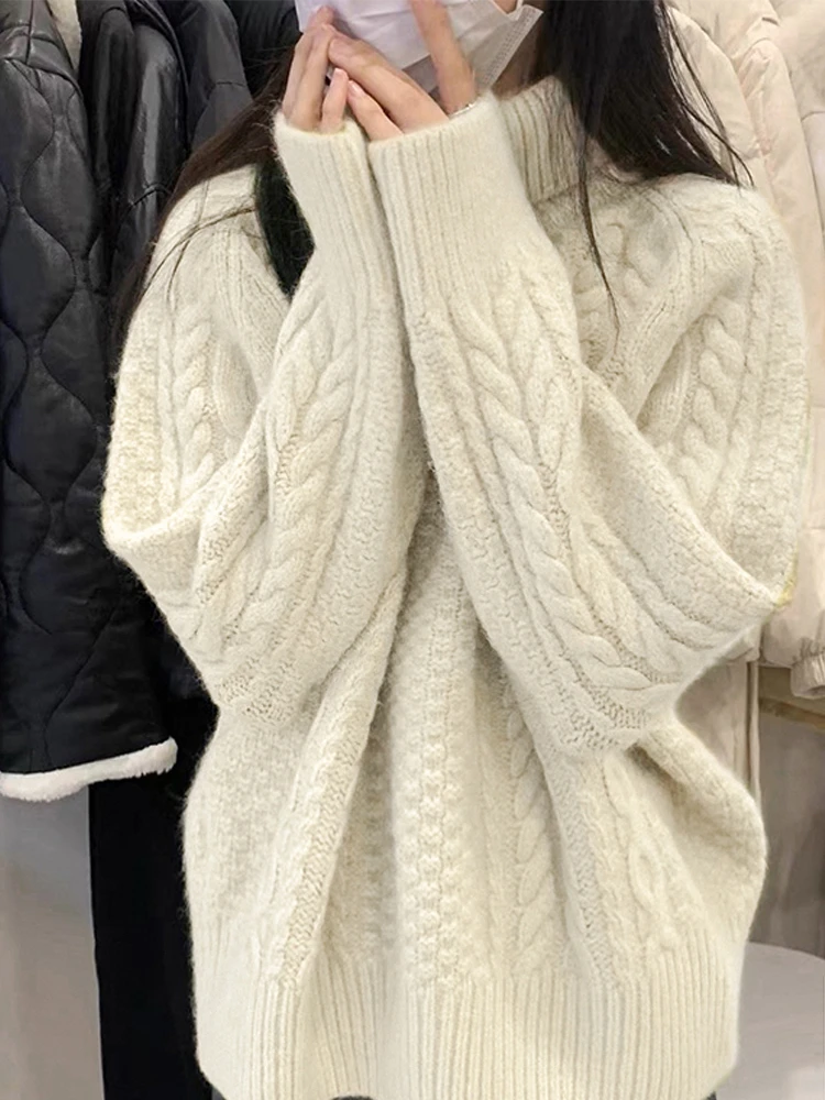 トレンディな小さいサイズの高級ニットウェア女性のインナーウェア怠惰なスタイルツイストハイカラーセーター秋冬新着