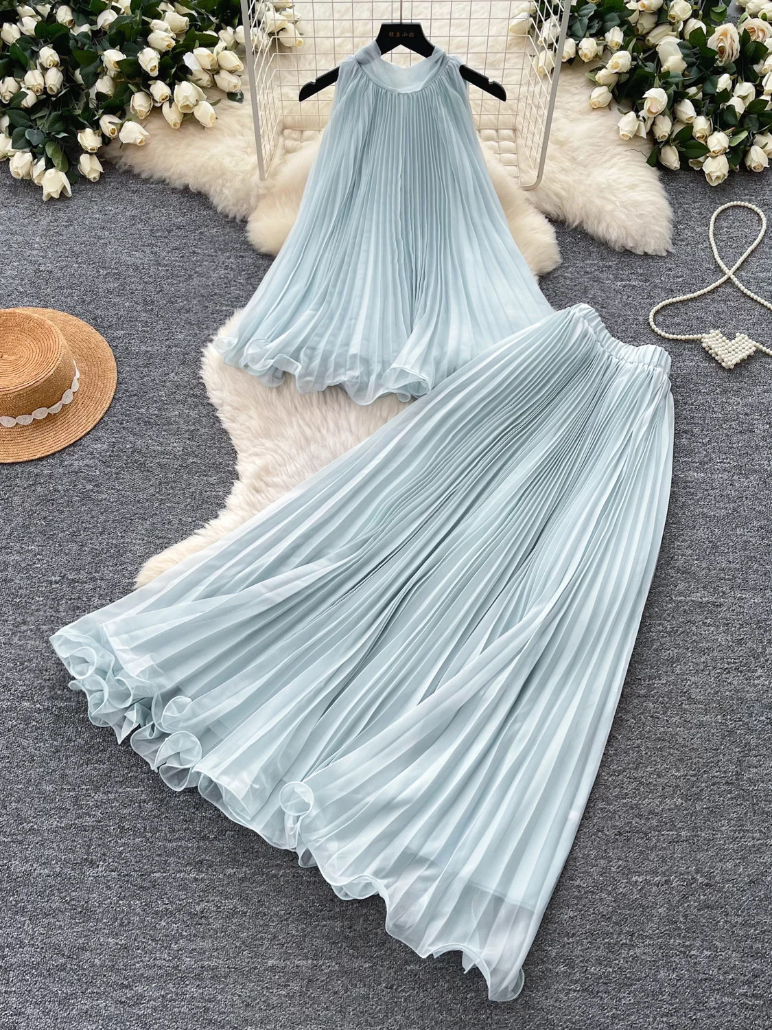 

Summer Fashion Sweet And Cute High Waist Halter Vest And Skirt Two Piece Set Women's Clothing Casual Commute Style Ensemble