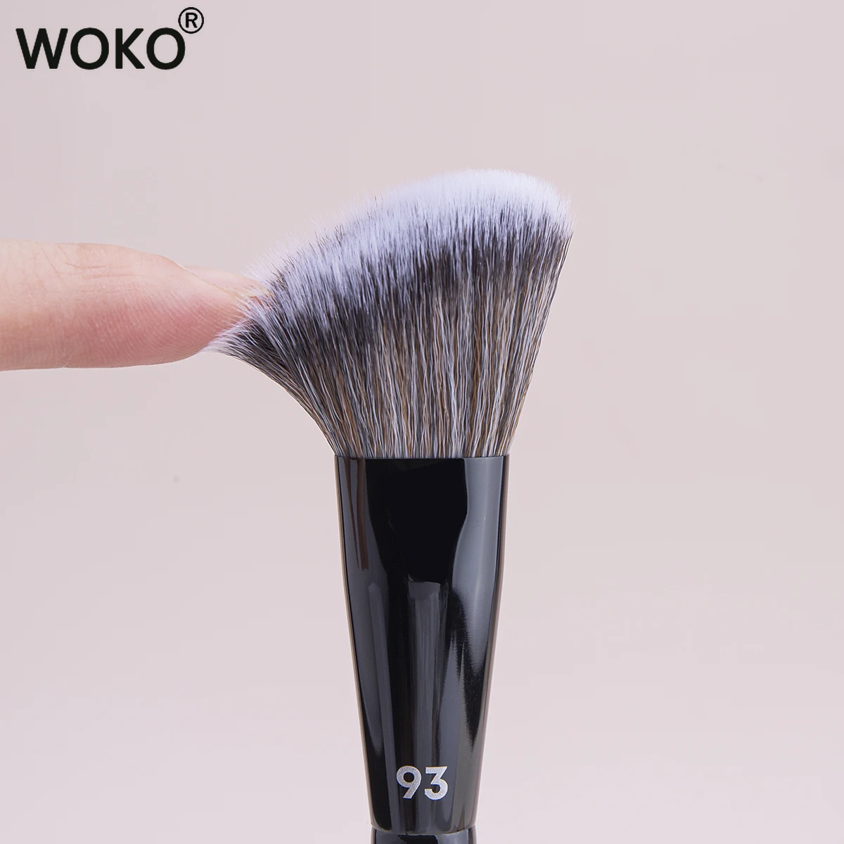 93 # Big Blush Brush Pro Cream Powder Liquid Blusher Makeup Brushes High Quality Big Angled Blusher Silhouette Makeup Tool