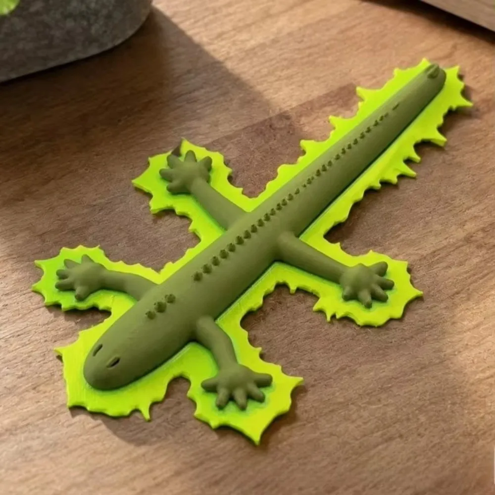 New 3D Printed Lizard Keychain Luminous Feature PETG Animal Key Ring Cartoon Lightweight Gecko Keychain Key Decoration