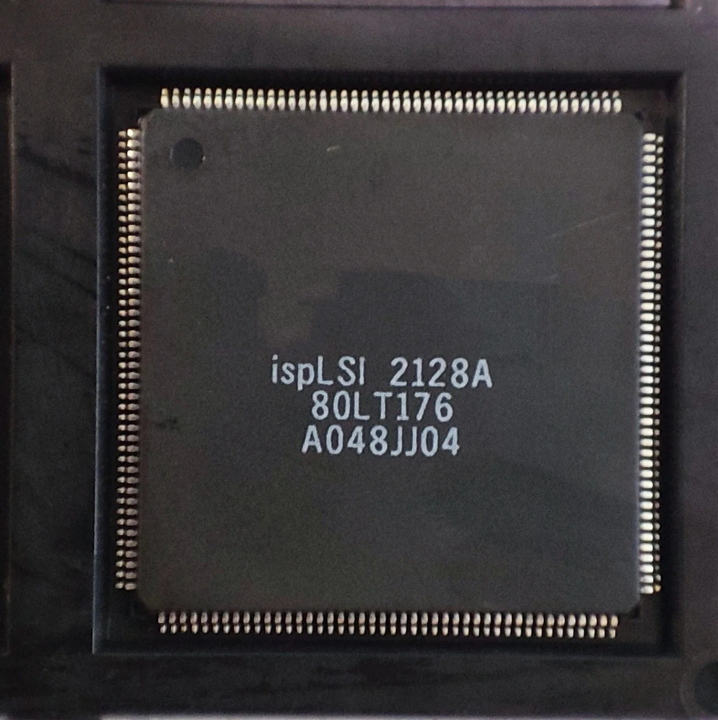 1~10pcs/lot ISPLSI-2128A-80LT176 ISPLSI 2128A 80LT176 QFP-176 100% Brand New Original.