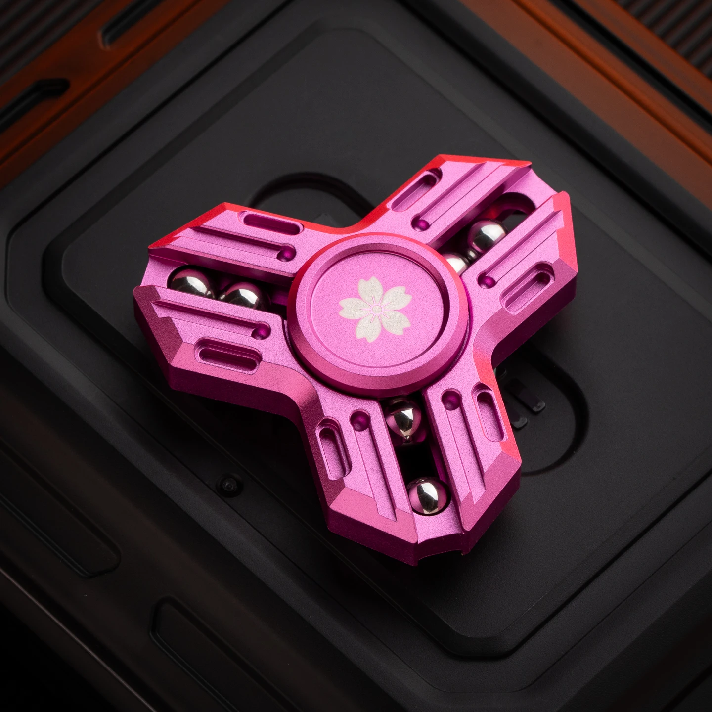 メーカー正規品　MACKIE 小騎士 3.0正規品　フィジェットトイ MACKIE フィジェットスピナー KNIGHT MINI 3.0 大人用 ストレスリリーフ