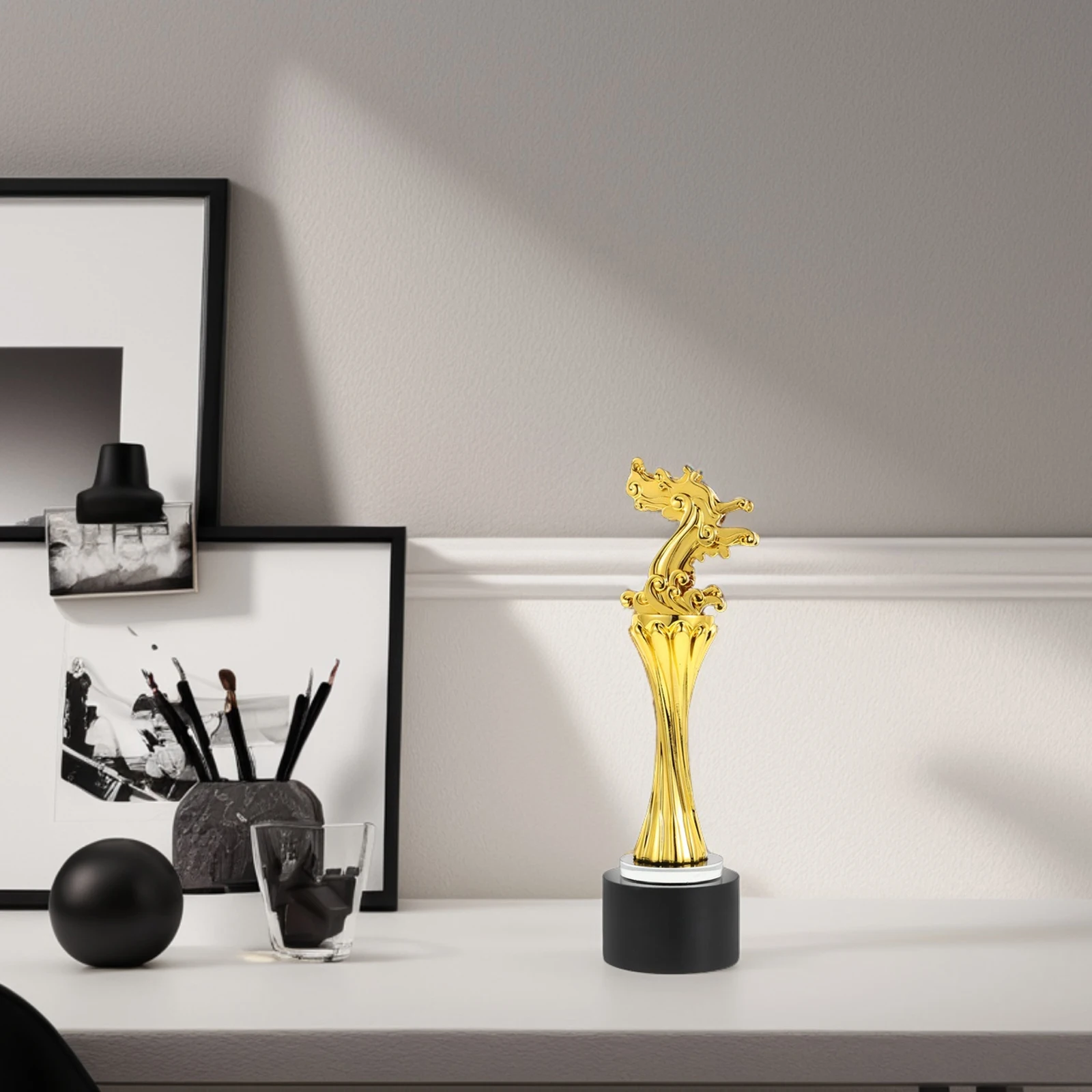 

Intricate Dragon Boat Trophy for Team Achievement Award Ceremony Competition Student Event Decor Symbol of Honor and Dedication