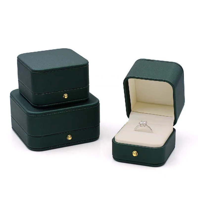 Premium Gold Buckle PU Single Ring Brooch Badge Gift Pendant Necklace Jewelry Packaging Box storage box, souvenir box