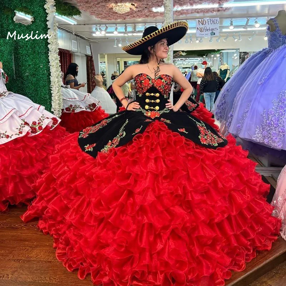 검정과 빨강 멕시코 달콤한 15 Quinceanera 드레스 Charro 꽃 아플리케 주름 장식 아가씨 자수 Vestidos 드 15 Años 2022