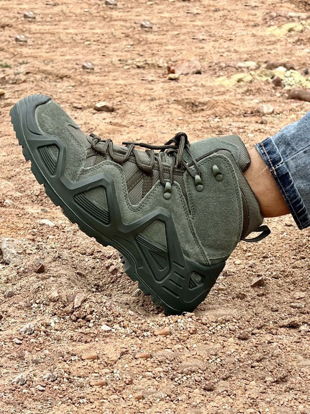 

Non-slip hiking boots Outdoor men's footwear Comfortable, versatile stylish and durable hiking boots Men's non-slip hiking boots
