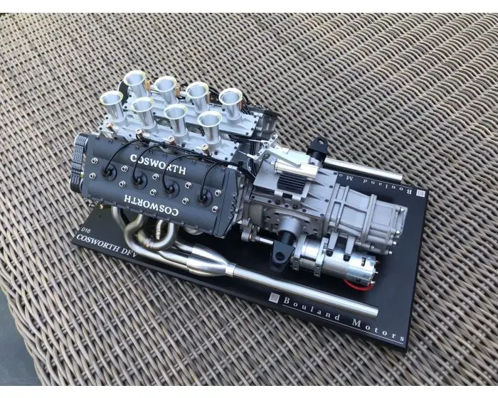 V8 Engine Model 1/3 Ratio Overhead Quad Cam V8 Engine DIY Desktop  Collectible Hobby Gift for Enthusiasts