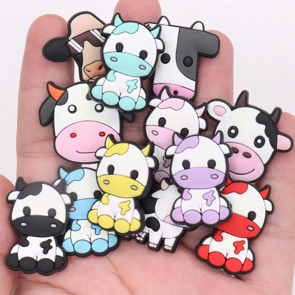 12pcs/set Animals Cow PVC Cartoon shoe Buckle Fit Wristbands DIY Charms Decorations Hole Kids Shoes Ornaments