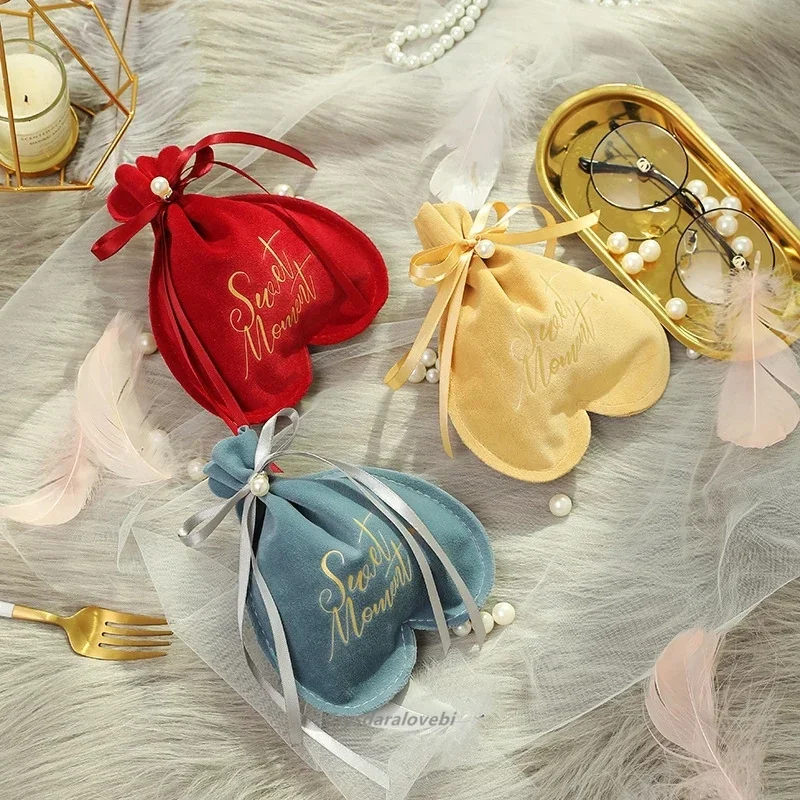 

Creative Velvet Wedding Candy Gift Bags Baby Shower Chocolate Package Bag Jewelry Storage Bag Wholesale Gift Pouches Containers