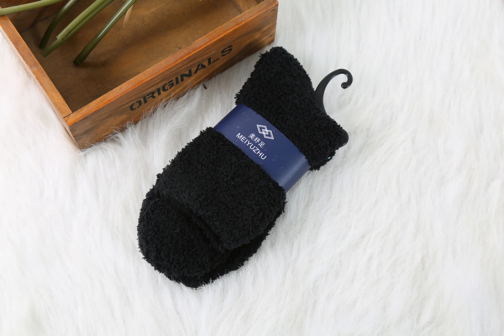 Extremely Cozy Cashmere Socks Men Women Winter Warm Sleep Bed Floor Home Fluffy Accessories Solid Color Foot Protector