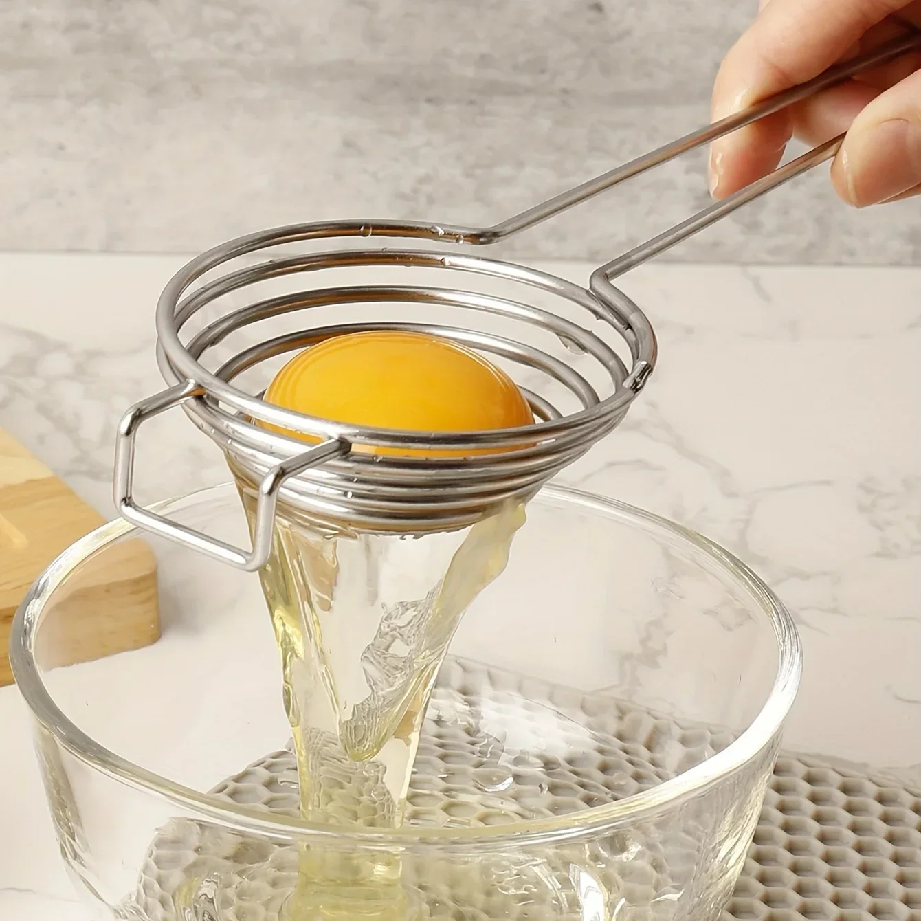 Premium Stainless Steel Egg Yolk Separator - Effortless Egg White And Yolk Divider With Filter Function For Separated Eggs