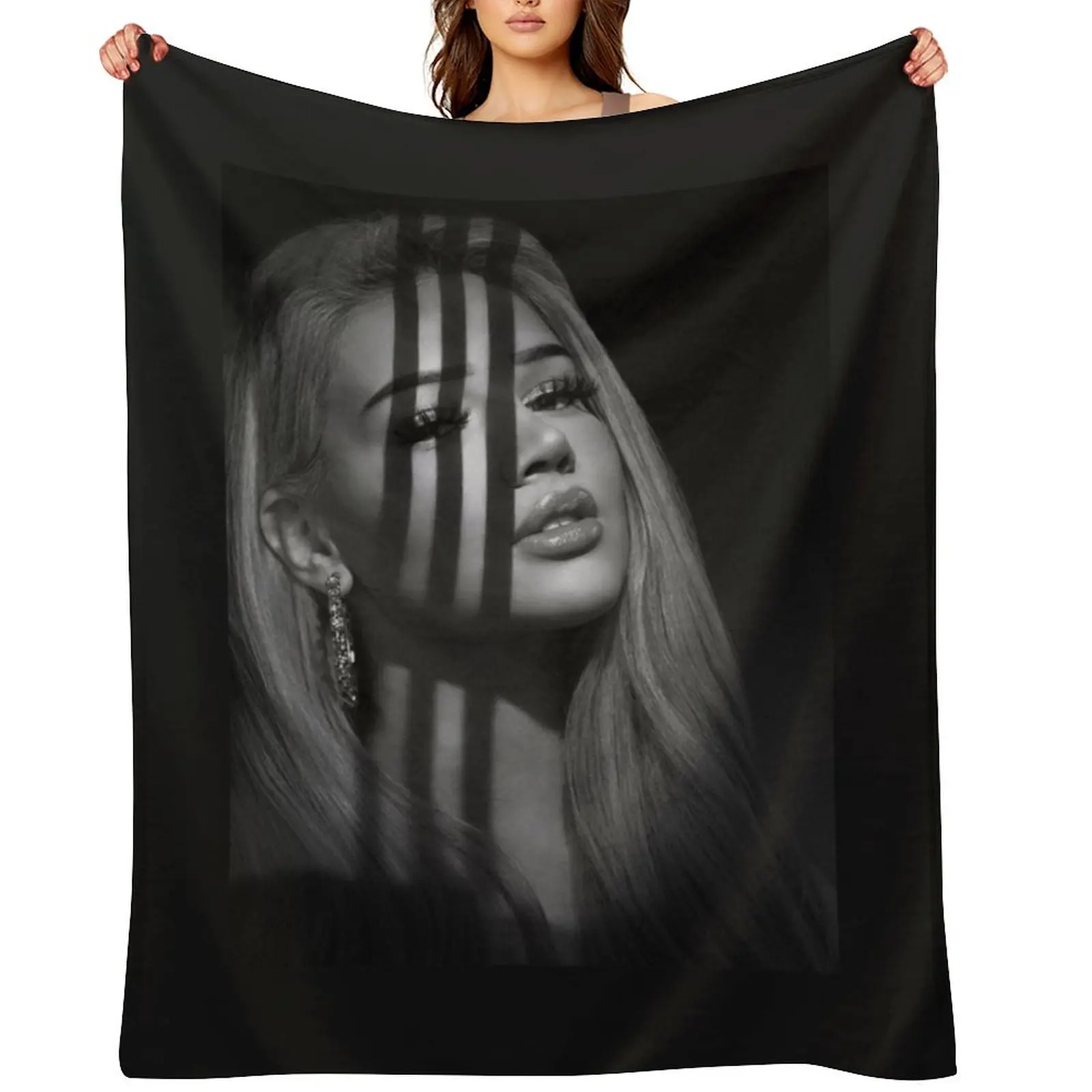 

Shirin David Art Classic Throw Blanket Extra Large Throw Luxury Designer Sofa valentine gift ideas Blankets