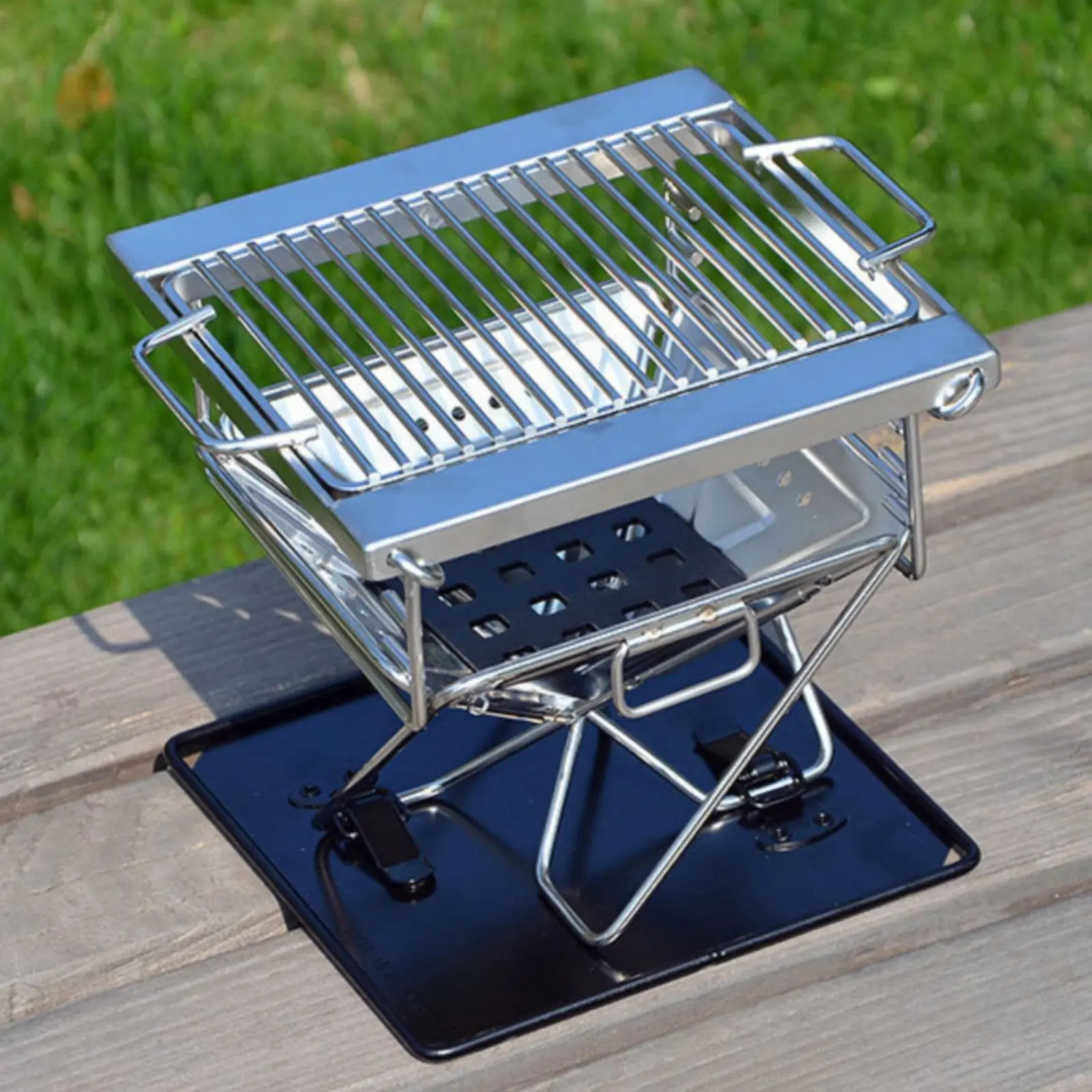 

Portable Folding BBQ Cooker Foldable Design Korean Barbecue Cooker Mini Coal Barbecue Adjustable Height for Campers, Camping