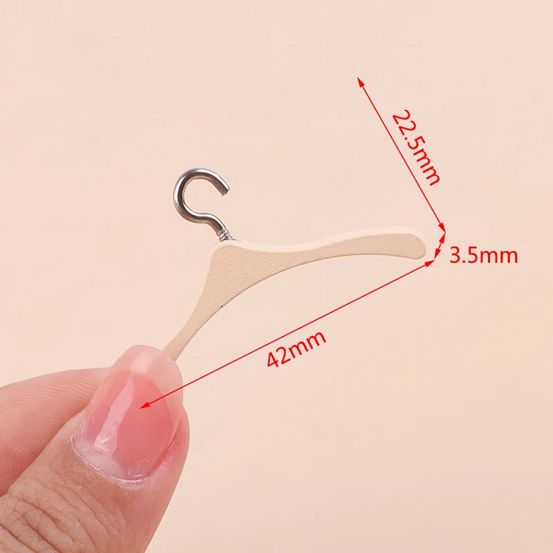 5Pcs 1:12 Dollhouse Miniture Coat Hanger Simulation Decoration Dolls Accessories Kids Pretend Play Toys