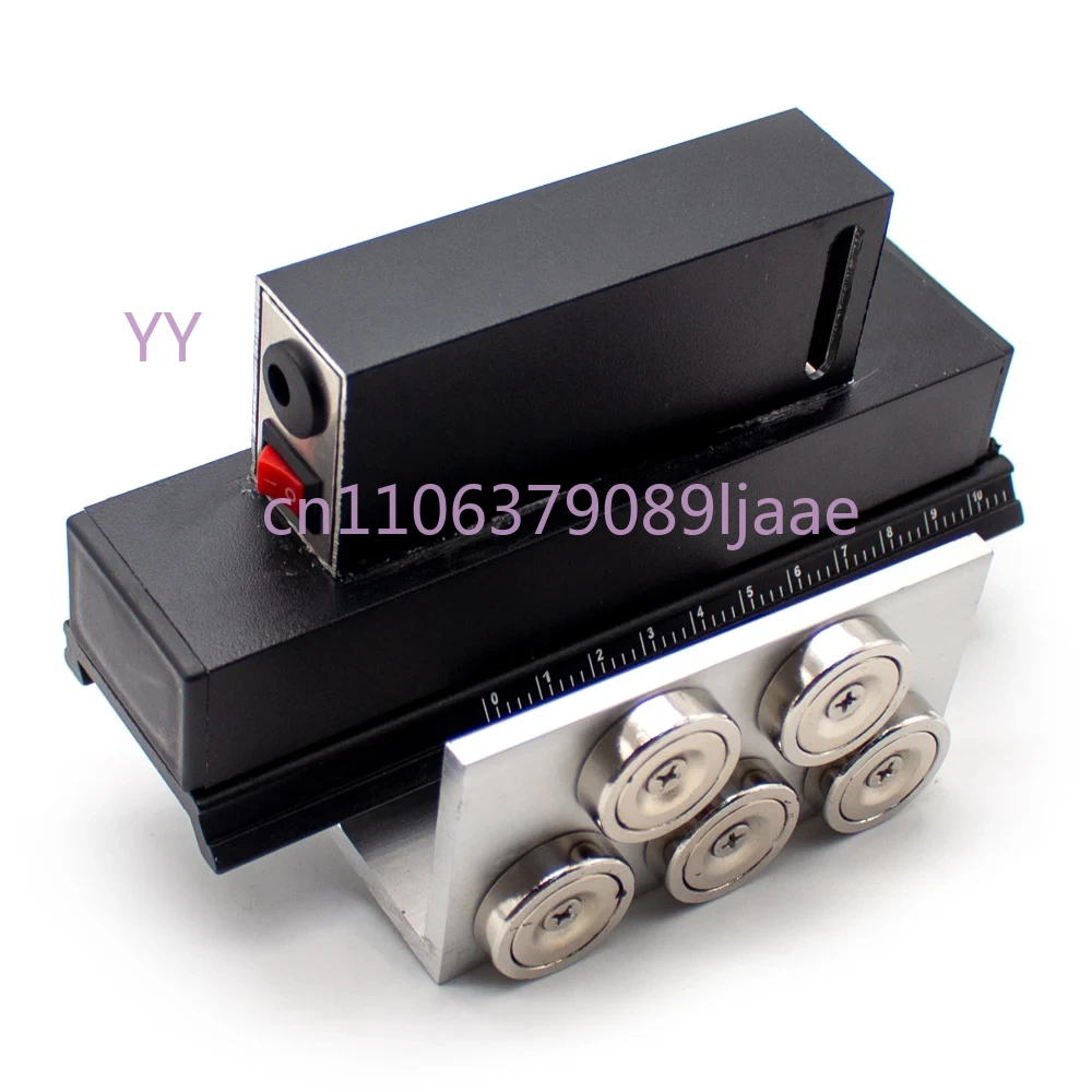 

Alignment device for sheet metal shearing machine and bending machine