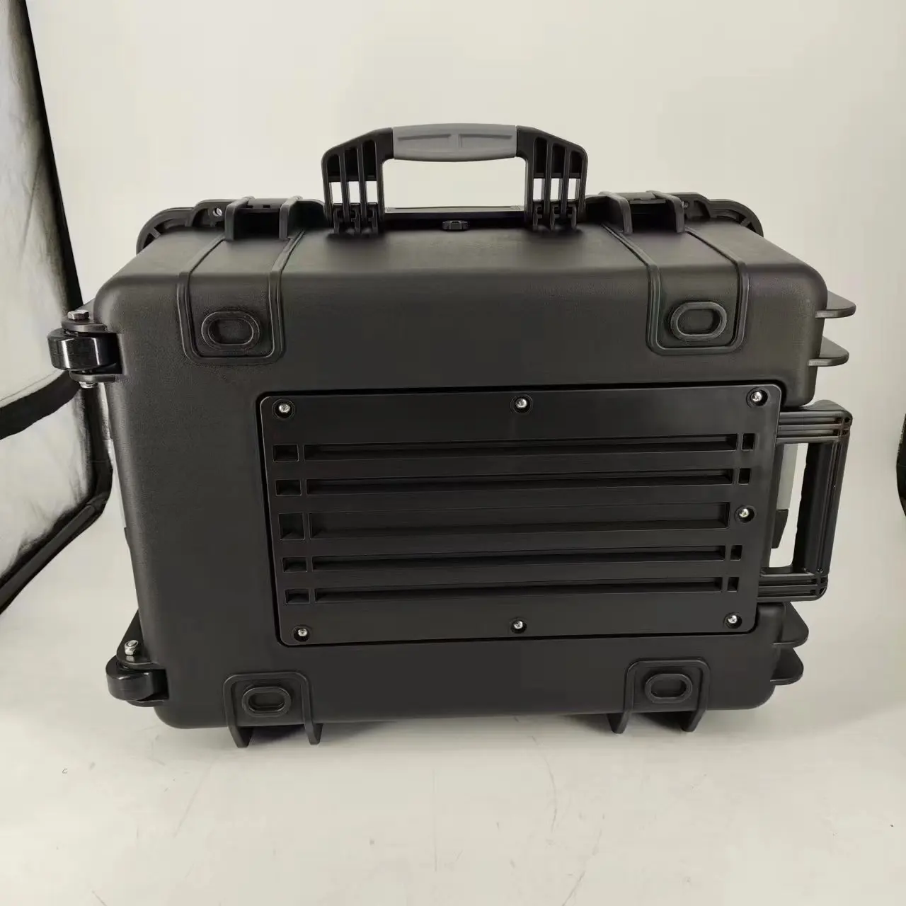 DPC128 High Quality Hard Plastic Waterproof Equipment Safety Protective Tool Case With Pull Rod And Roller