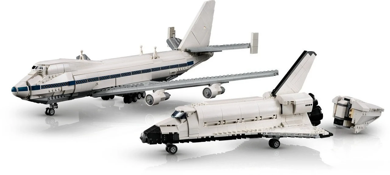 Shuttle Carrier Aircraft  Plane Bricks Building Blocks Sets Compatible With Legoed Particles Suitable For Christmas Gifts 10360