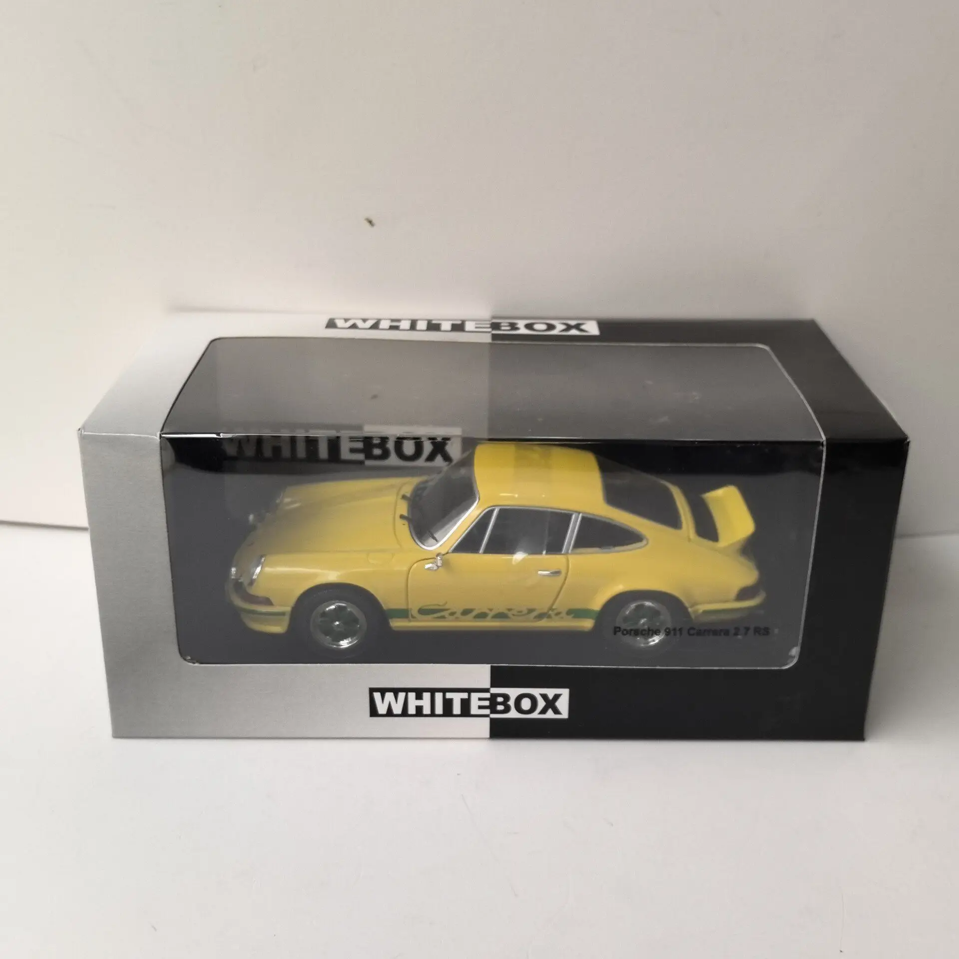 

Металлическая модель автомобиля Diecast WHITEBOX 1/24 PORSCHE 911 Carrera 2.7 RS 36 70