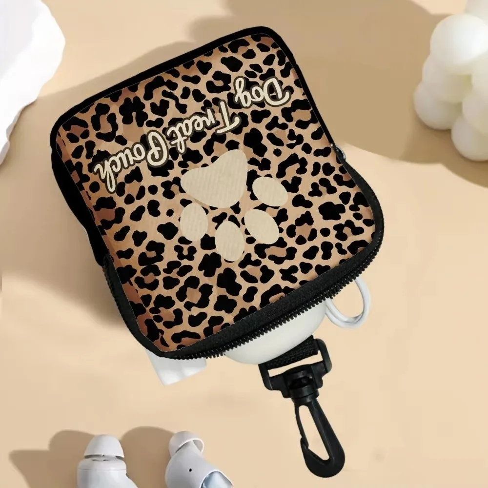 Mini Size Dog Treat Pouch Lightweight Portable Pet Training Pouch With Hook Zipper Closure Pet Snack Pouch