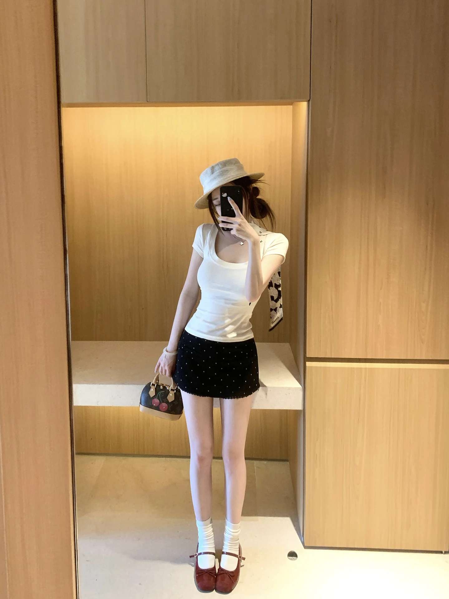 

Юбка в горошек с кружевным подолом, женская, весна-лето, новый стиль, с завышенной талией, стандартный крой, смесь полиэстера, хлопка и спандекса