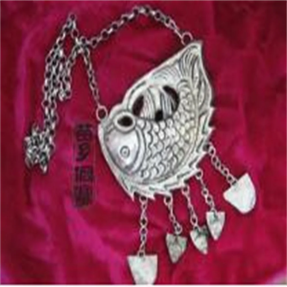 miao-personality-jewelry-handmade-miao-silver-pendant-necklace-flat-fish-mother