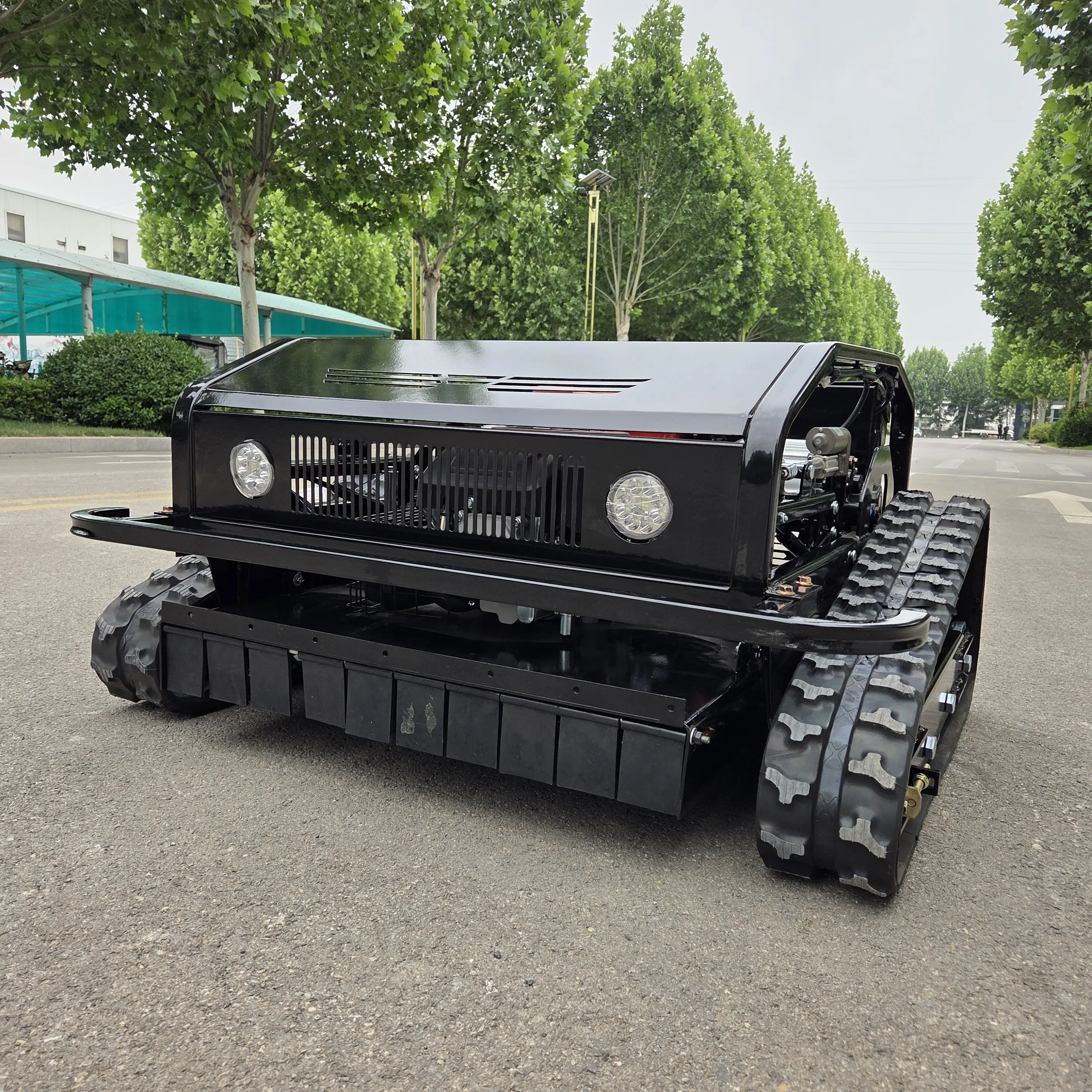 Горячая распродажа по всему миру! Газонокосилка с дистанционным управлением 3800. ㎡ /h высокоэффективная косилка Сертификация CE евро 5/EPA настраиваемая