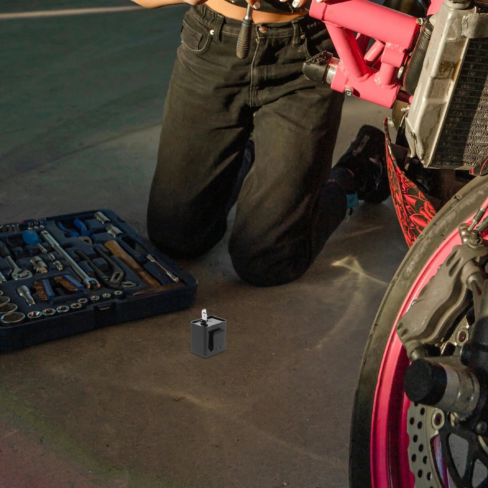 

2-Pin LED Flasher Relay Stable 12V Motorcycle Electric Vehicle Longlasting Turn Signal Module Motorcycle Accessories Car Flasher