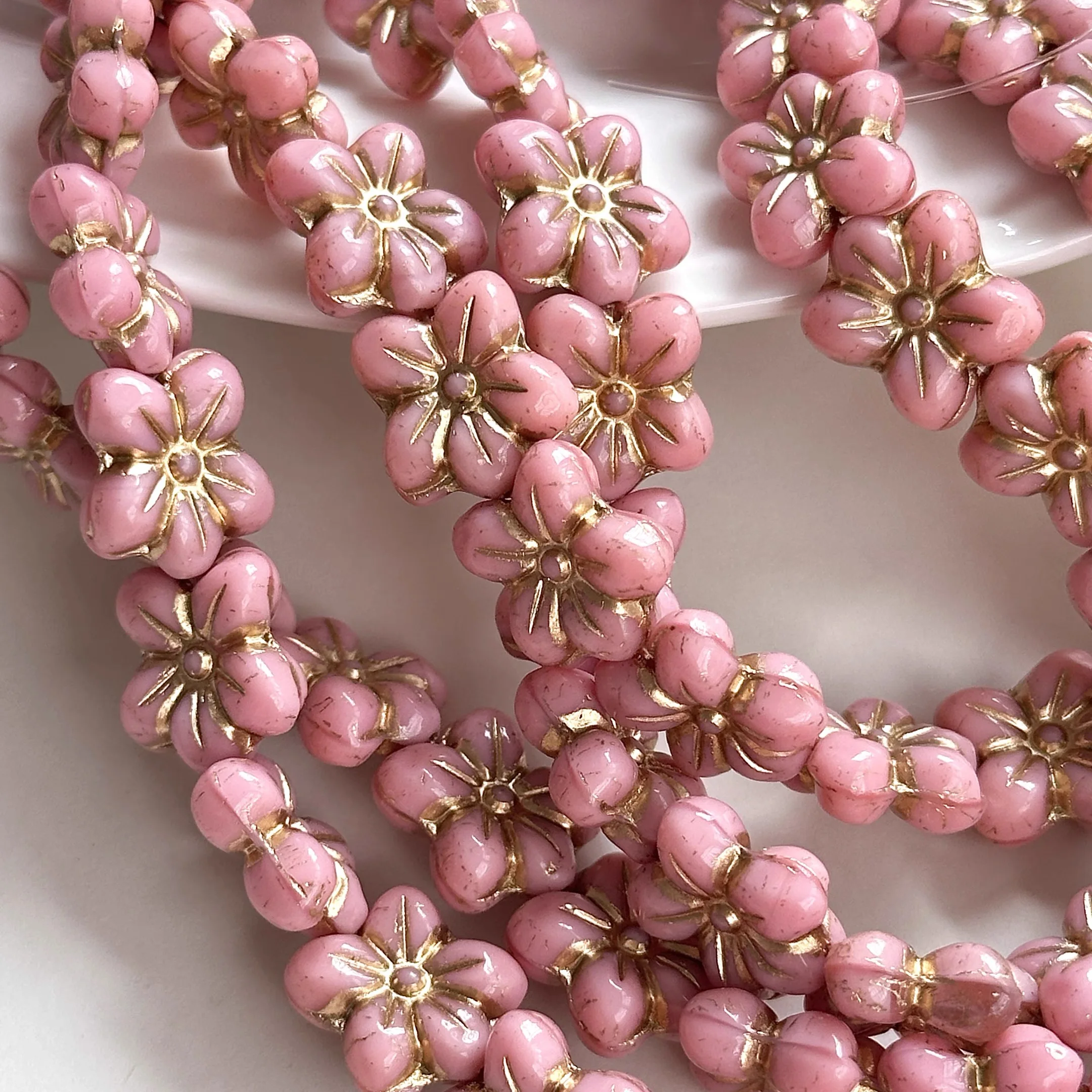 

10pcs 14*12mm Handmade glass beads DIY semi-finished necklace, bracelet, hair accessory, mobile phone chain jewelry.