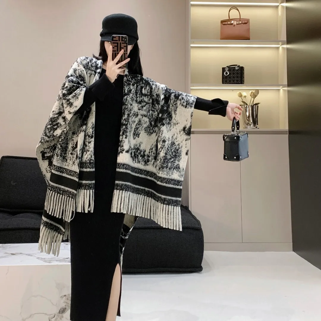 

Shawl for women's autumn and winter new ink painting plaid high-end atmosphere tassel versatile warmth and thickened couple heav