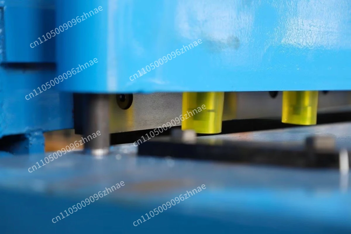 Electric Metal Plate HVAC Pipe Shearing Cutting Machine Stainless Steel Plate Cutting Machine