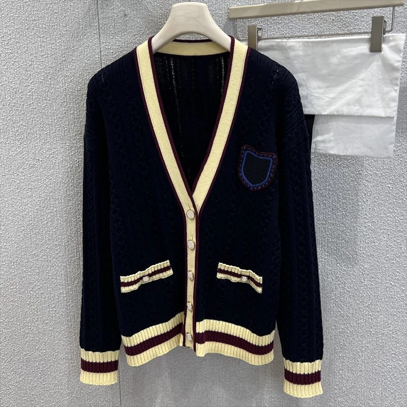 

High quality Deep V-neck single-button women's cardigan sweater with an academic style, fashionable and age-reducing 251212123