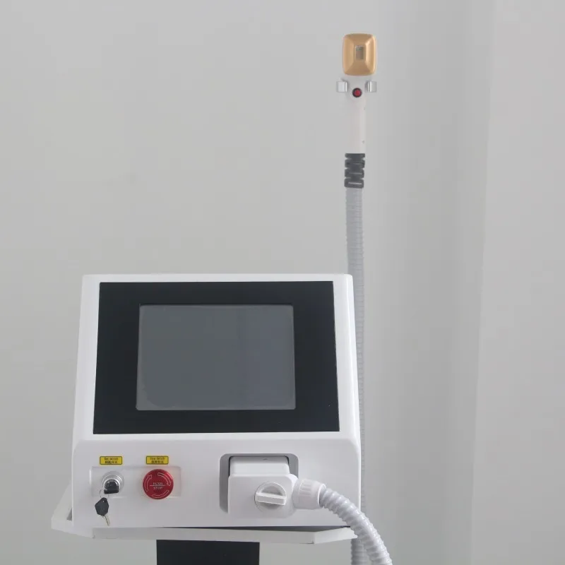 Fabbrica nuova macchina laser professionale 755 808 1064 a 3 lunghezze d'onda 808 diodo per apparecchiature laser per la rigenerazione della pelle di depilazione