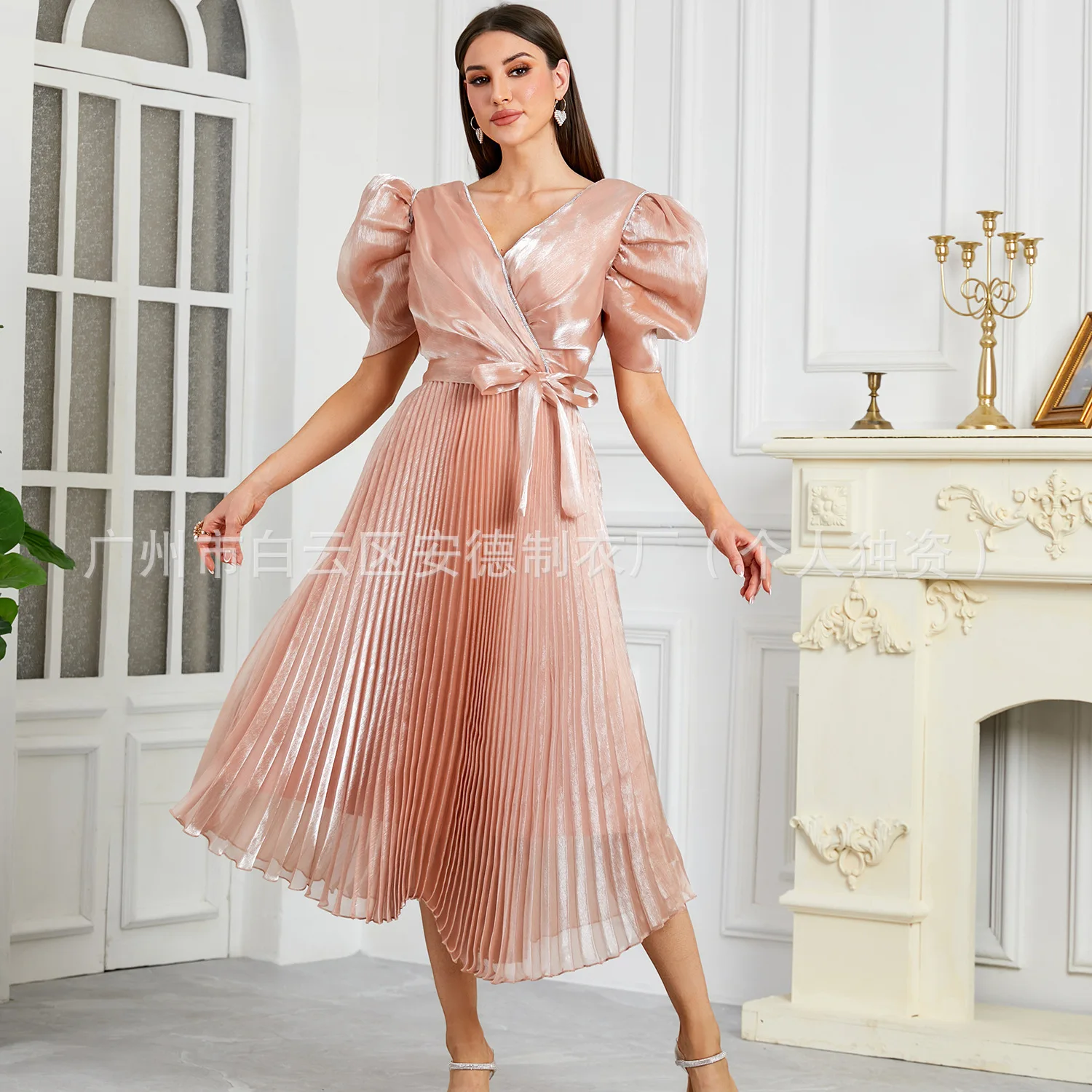 Verão nova moda 2025 feminino cor sólida na moda elegante manga curta com decote em v meados de bezerro comprimento vestido feminino roupas do oriente médio
