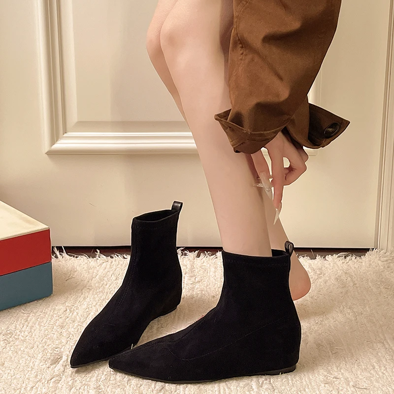 Pointed Toe Internal Lift Ankle Boots 2026 New Autumn/Winter Slim Boots with Elastic Back Zipper French-Style Chic Black Boots