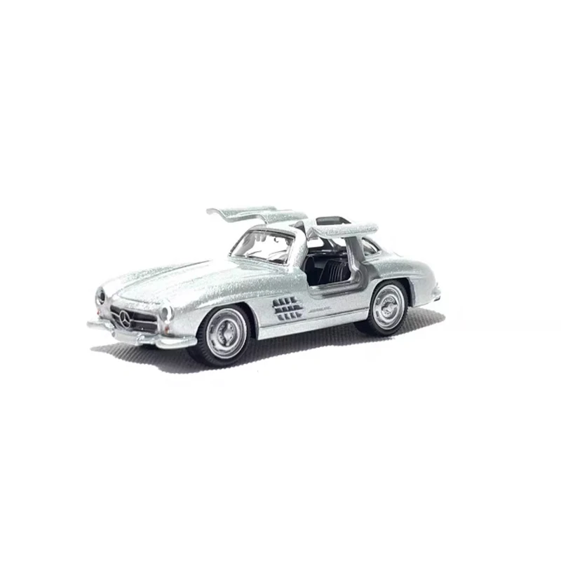 

Литая под давлением модель из сплава 300SL DS7 в масштабе 1:64, имитация готового продукта, украшение для хобби, сувениры, коллекция подарков, статический дисплей