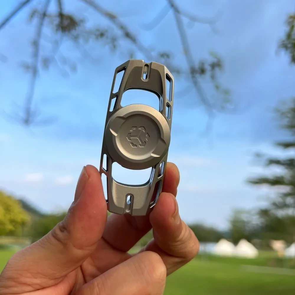 Guzhedc lingjin diapasão de duas lâminas fidget spinner metal ansiedade brinquedos para adultos gadgets acessórios de mesa de escritório