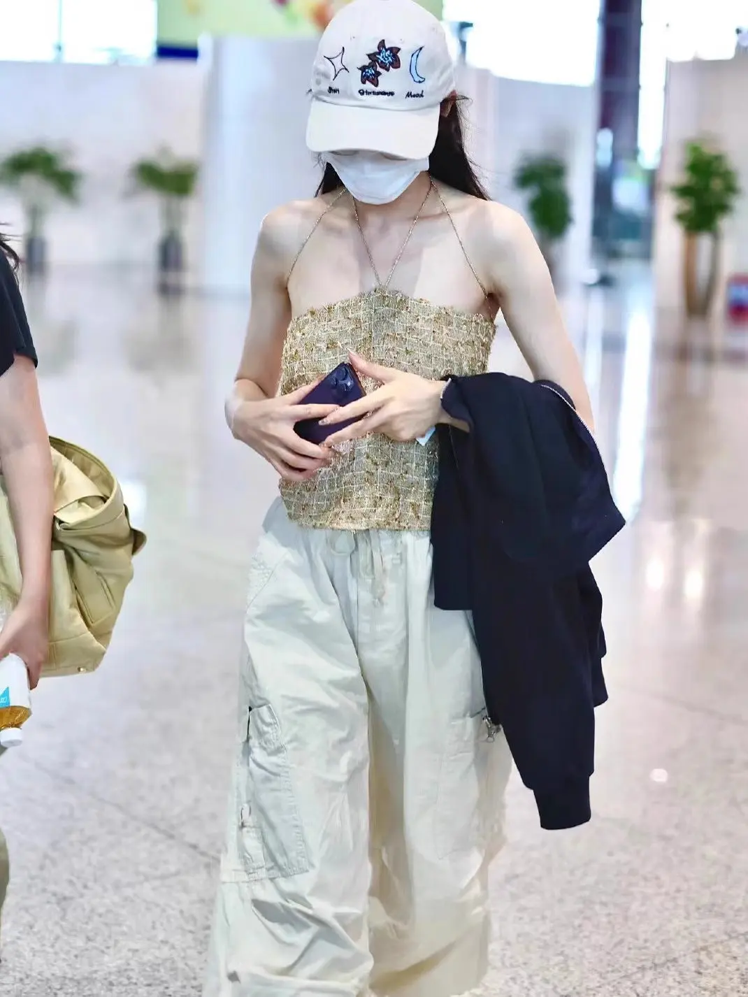 

EXJR Dili Reba Small Fragrance Style Spicy Girl Neck Hanging Strap Vest Thick Tweed Belted Short Top Women's Summer Fashion