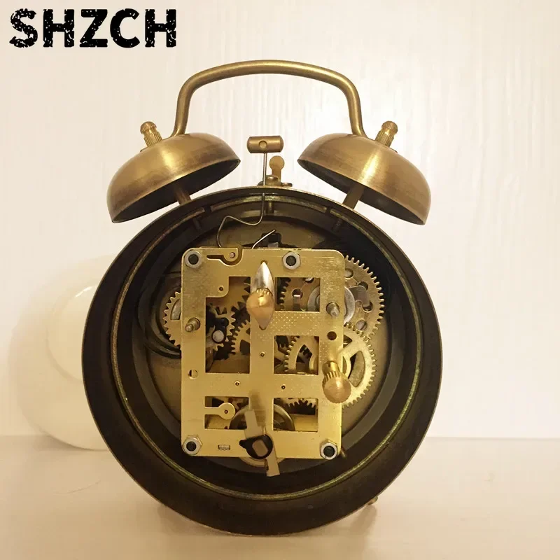 Antique Copper Clockwork Mechanical Alarm Clock Hotel Bar Hotel Decor Metal Double Bell European Table Clock Home Decor LA231