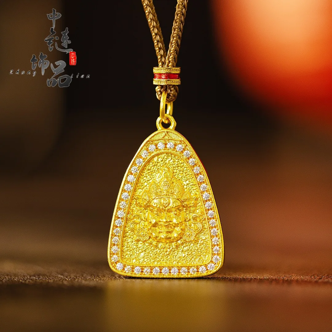 9999 gold diamond-studded triangular yellow fortune god pendant, retro-style triangular yellow fortune god necklace