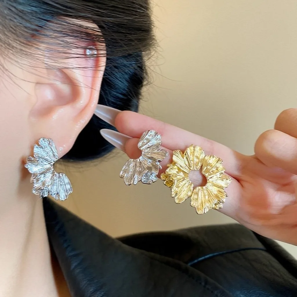 Electroplated Jewelry Irregular Irregular Floral Earrings Alloy Earrings Alloy Minimalist Ear Accessories For Daily Commuting