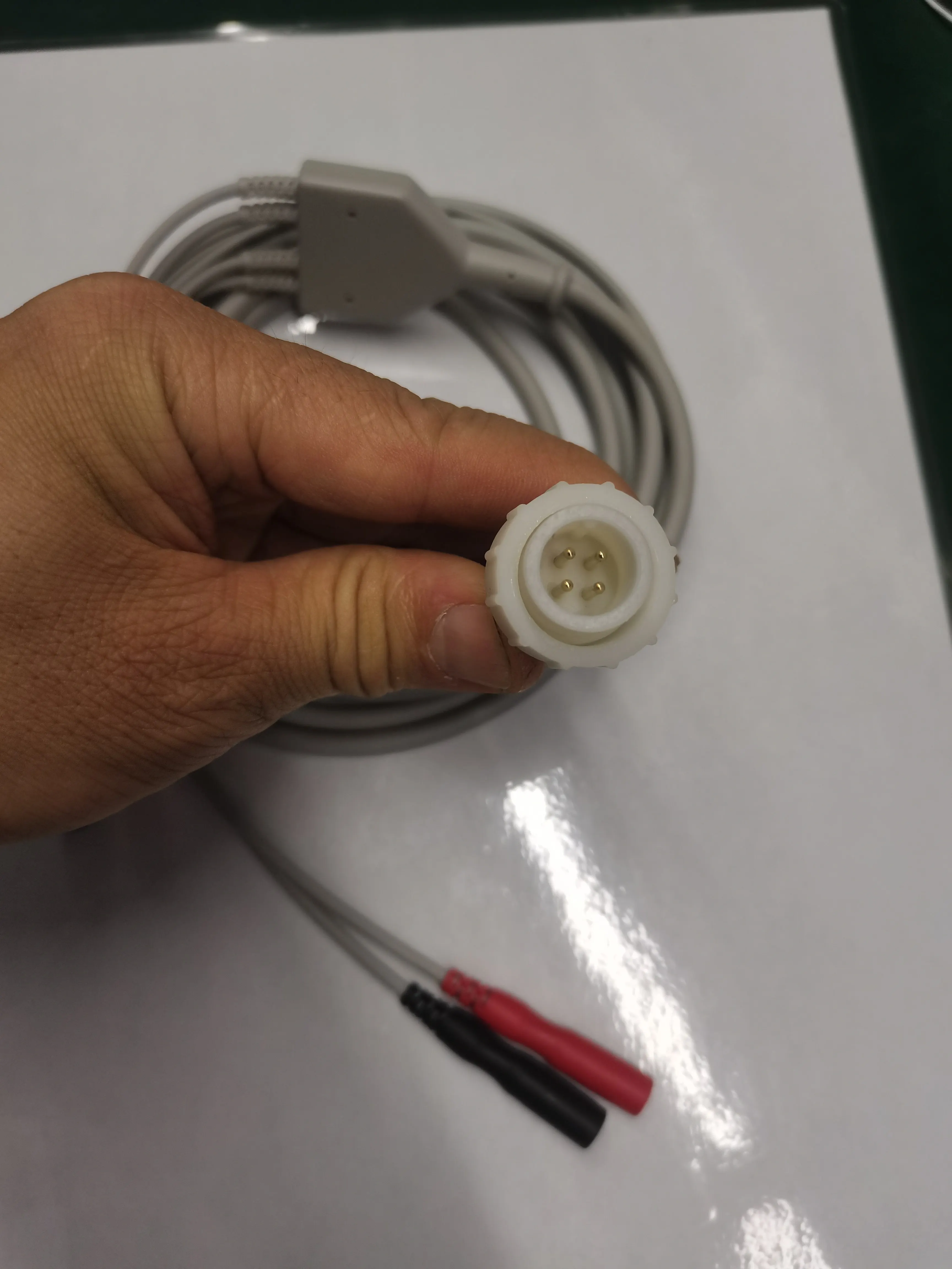 Compatible with LGT-2000/2200/2330/2350 Electrotherapy Output Cable 4 Cores
