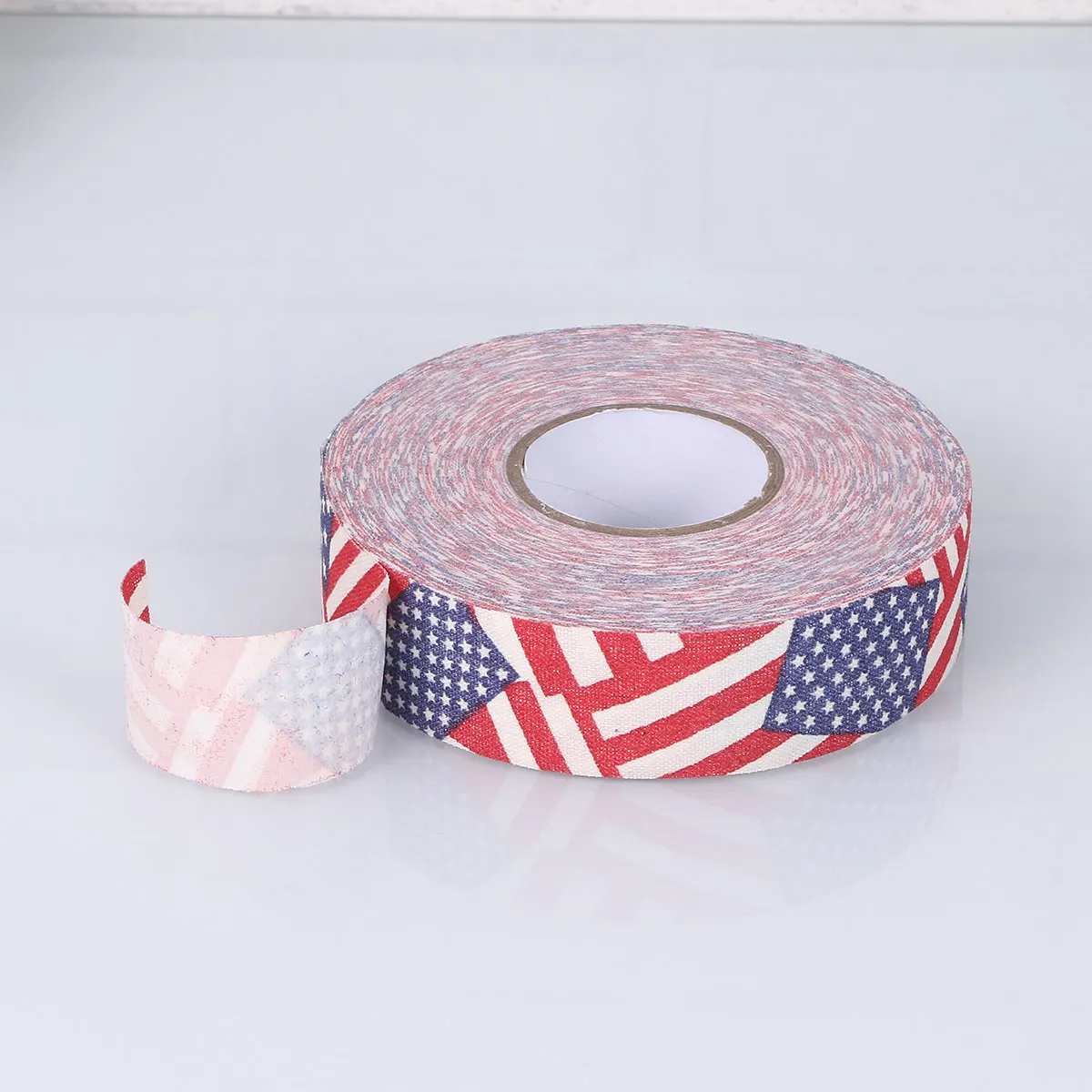 

2.5Cmx25M Hockey Stick Tape Anti-Slip Waterproof Cotton Sticky Wrap Red Maple Pattern Decorative Tape For Stick Handle Pvc