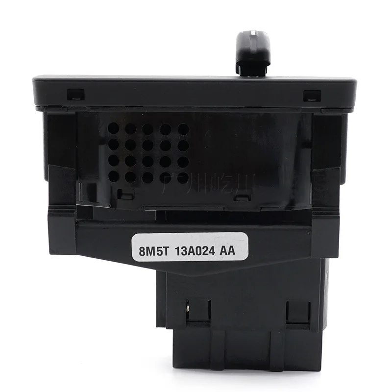 8M5T-13A024-AA is suitable for Ford Focus headlight fog light combination switch headlight knob switch 4