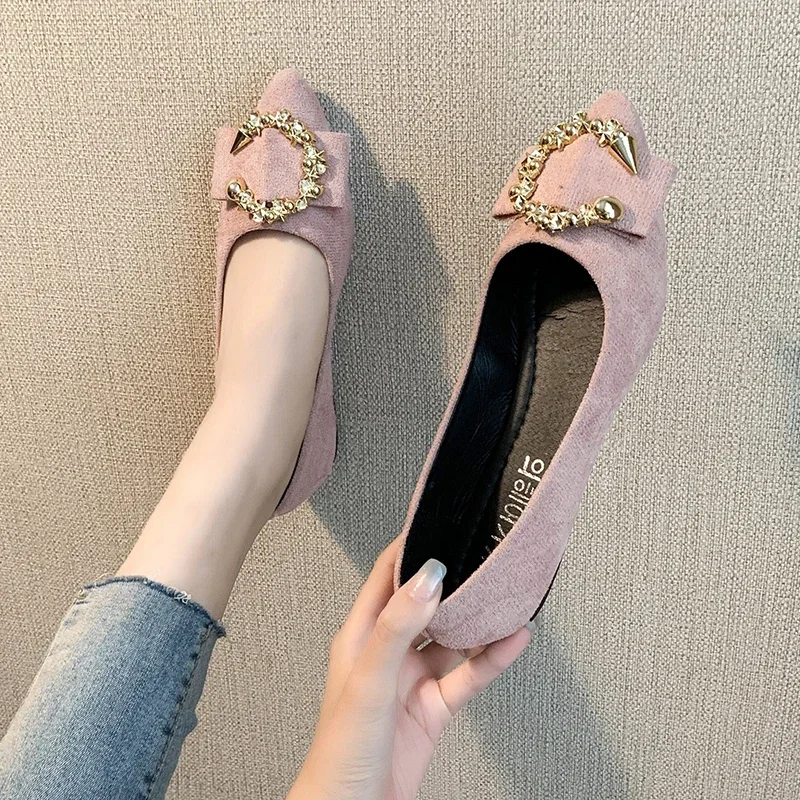 Spring and Autumn Casual Fashion Pointed Toe Comfortable Non-slip Wear-resistant Simple Metal Decorative Women\'s Shoes
