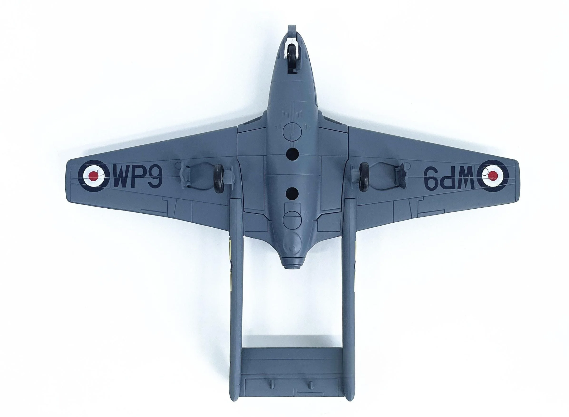 1:72 Scale British Vampire Jet Fighter Alloy Diecast Airplanes Finished Simulation Souvenir Plane Model For Hobby Display Gift
