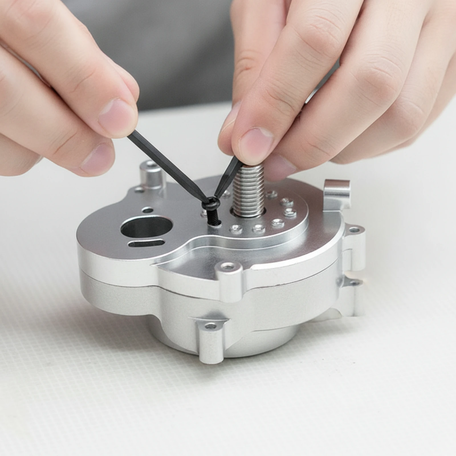 RC Car Motor Gearbox Assembly Machined Gearbox with Metal Gears Transmission Assembly Long-Lasting Smooth