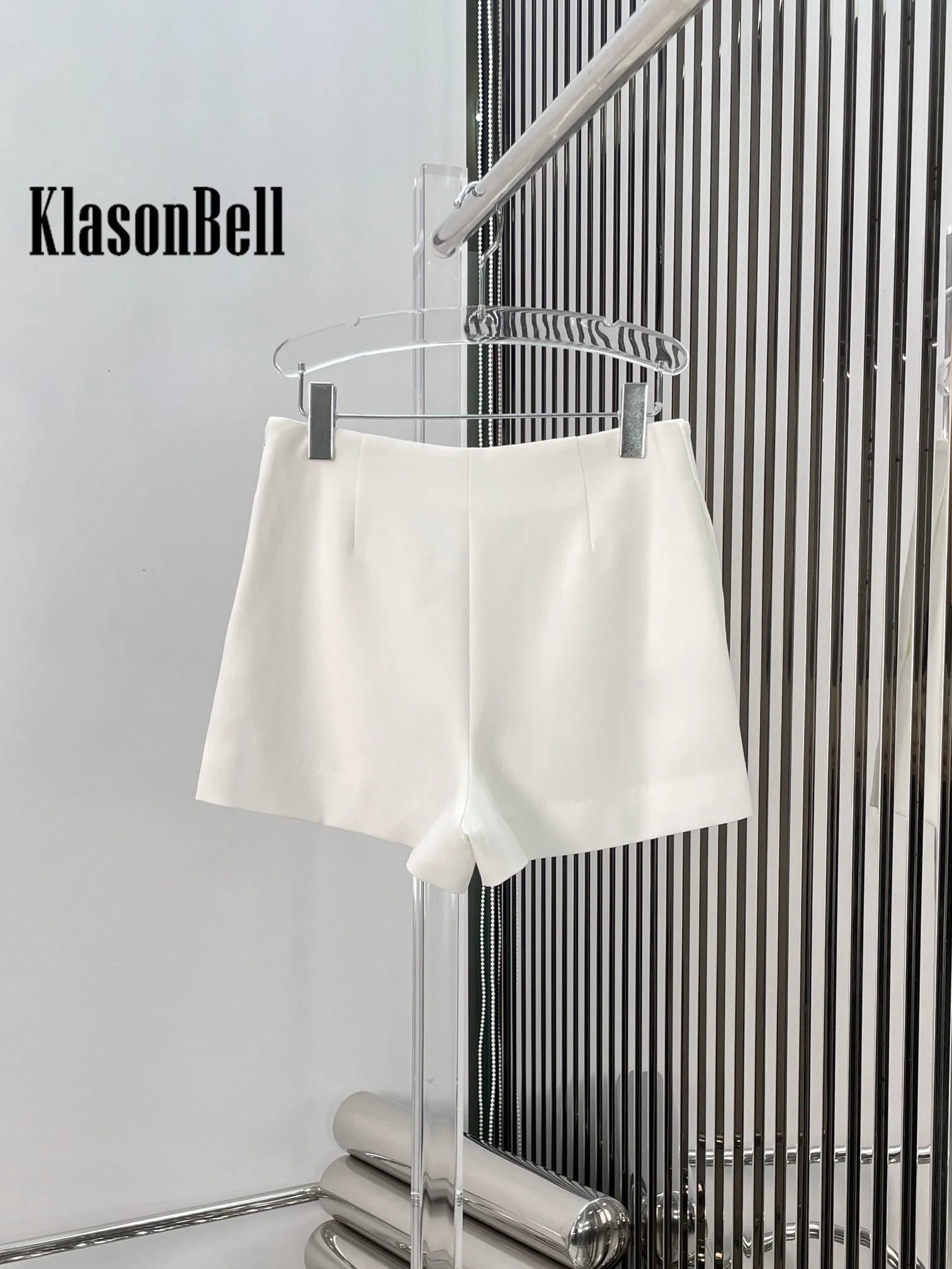 7.13 KlasonBell Women Fashion All-matches Letter Metal Button Decoration Split Skirt Shorts 2024 Summer New