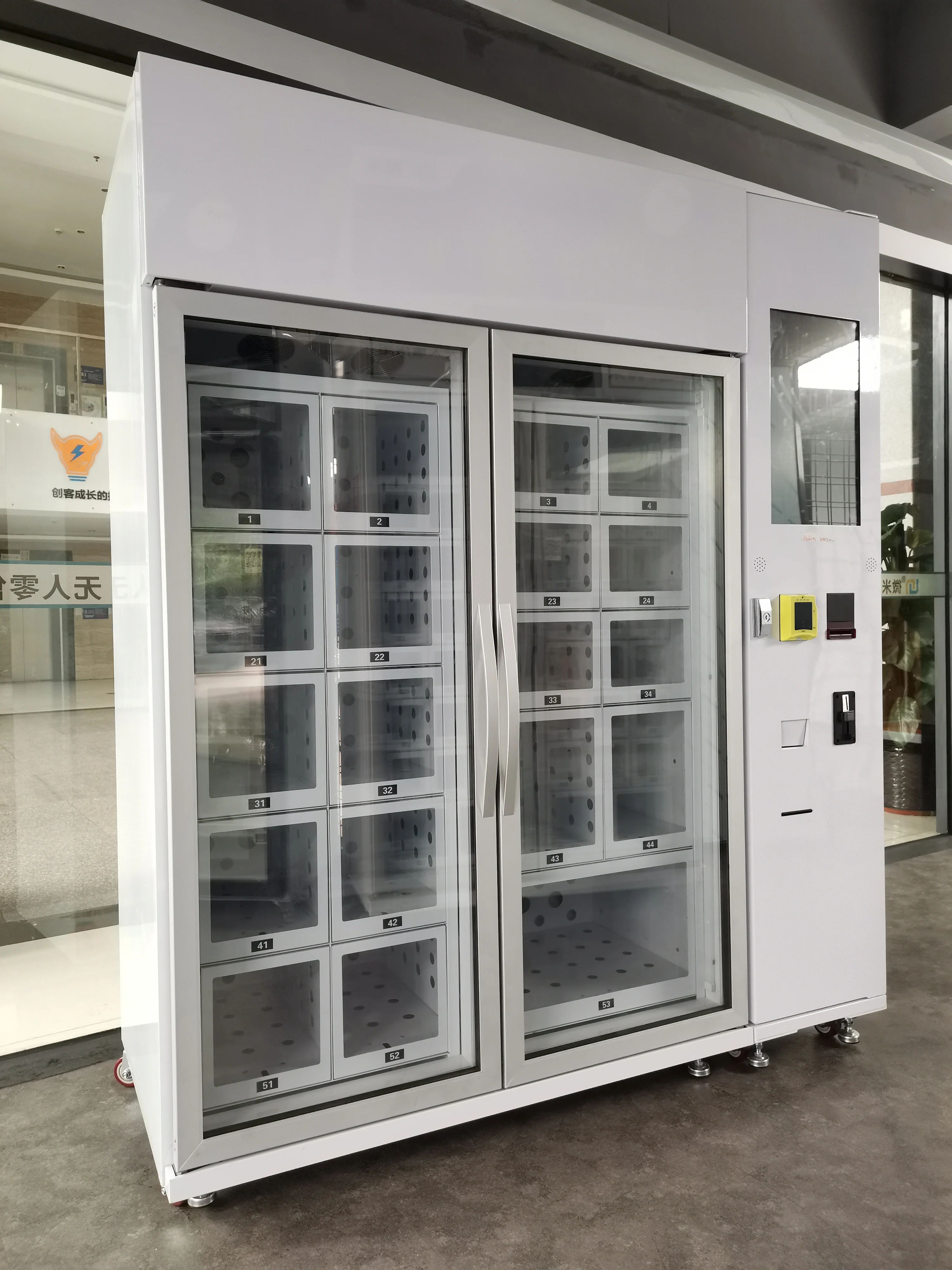 China Custom Flower Vending Machine Locker Fresh Flower Vending Machine Touch Screen Micron Smart Vending with Cooling System