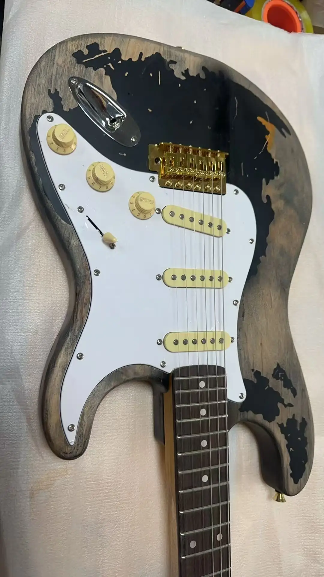 

2026 hot Guitar Black Color Rosewood Fretboard Alder Body John Mayer