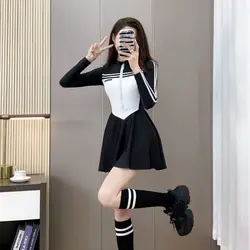 Hot Spring Swimsuit for Women New Korean Ins One-piece Conservative Long-sleeved Sun Protection Girl Covering Flesh Swimsuit